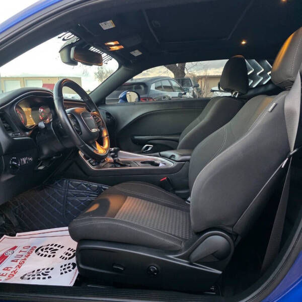 2019 Dodge Challenger SXT