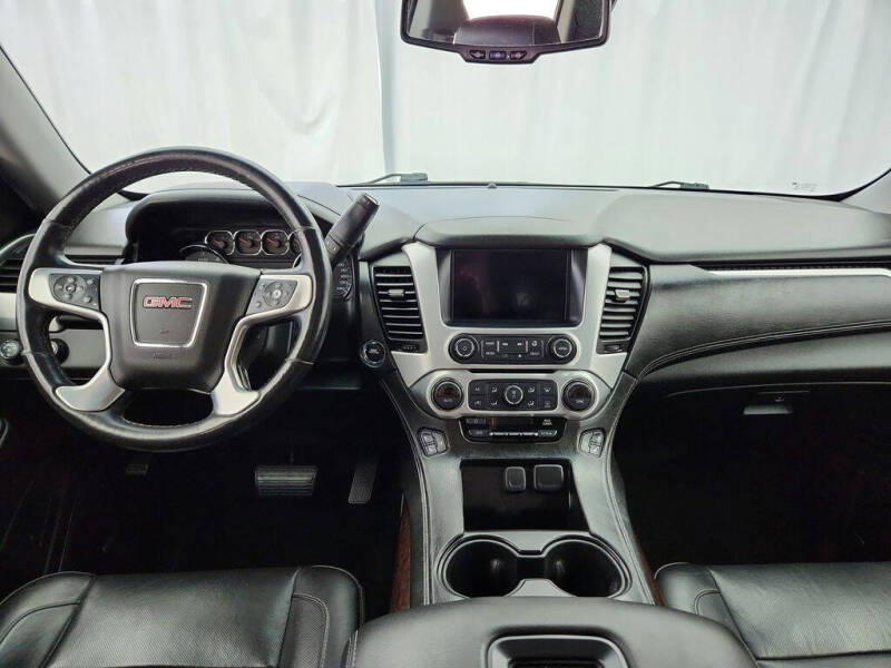 2017 GMC Yukon SLT