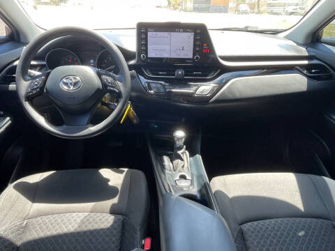 2021 Toyota C-HR LE