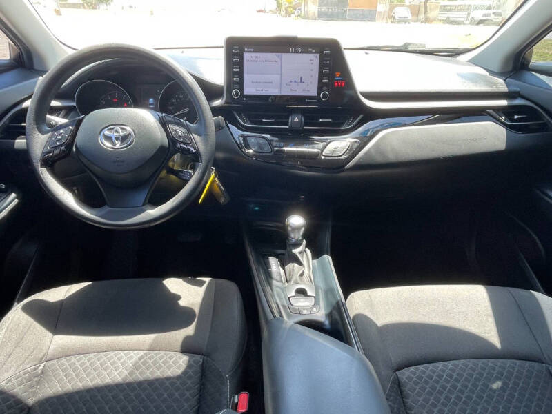 2021 Toyota C-HR LE