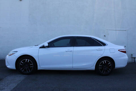 2017 Toyota Camry SE