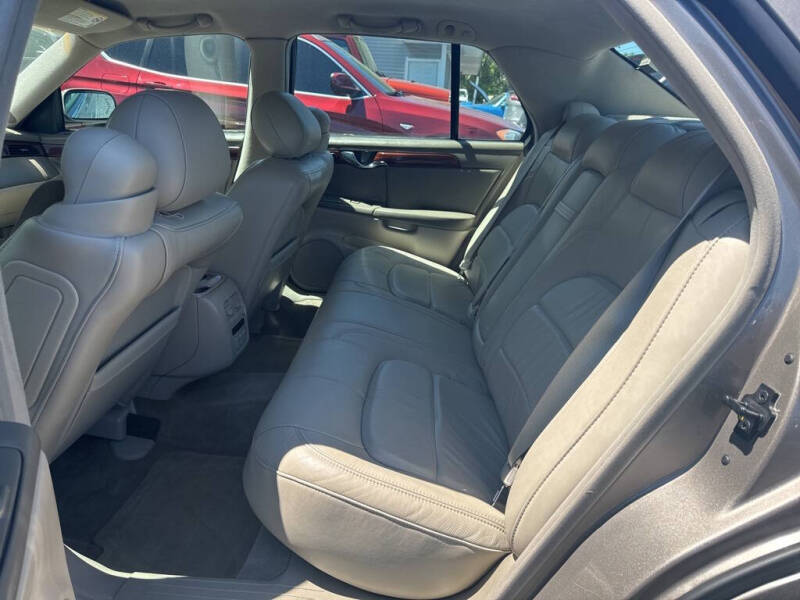 2004 Cadillac DeVille