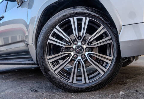 2023 Lexus LX 600 Luxury