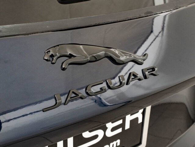 2024 Jaguar E-PACE P250 R-Dynamic SE