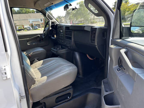 2020 Chevrolet Express 2500