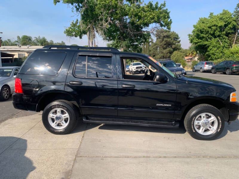 2005 Ford Explorer XLT