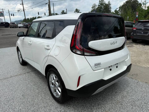 2024 Kia Soul LX