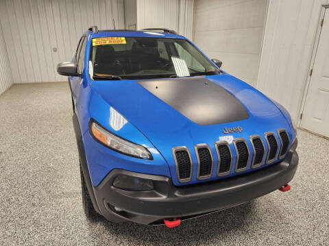 2018 Jeep Cherokee for sale at LaFleur Auto Sales in North Sioux City SD