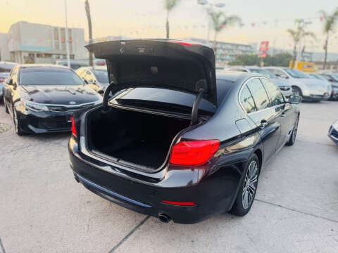 2018 BMW 5 Series 530i