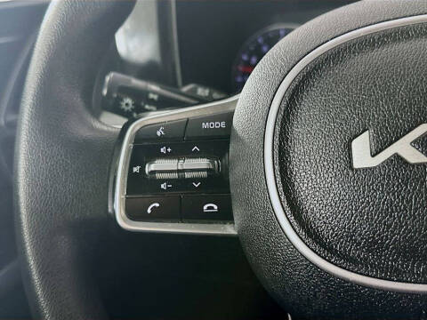 2022 Kia Sorento LX