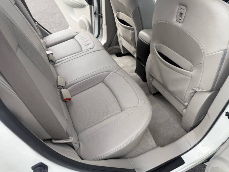 2011 Nissan Rogue SV