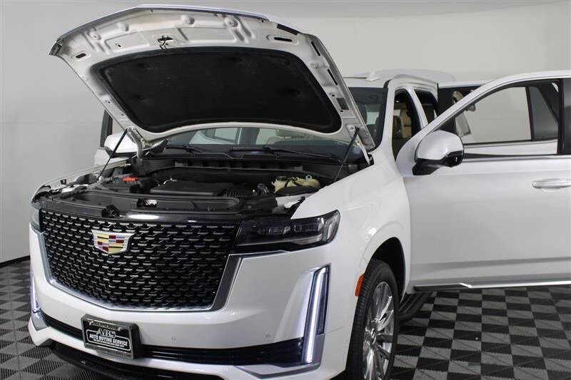 2022 Cadillac Escalade Premium Luxury