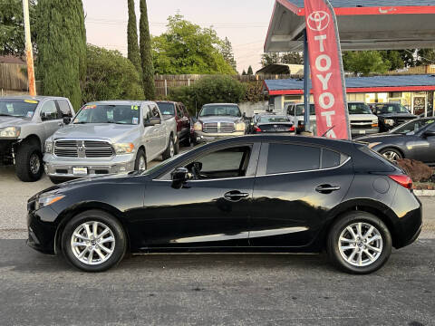 2016 Mazda MAZDA3 i Sport