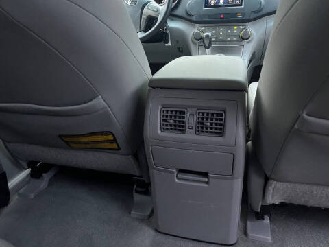 2008 Toyota Highlander Sport