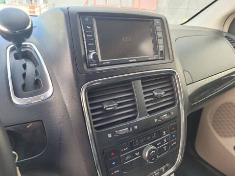 2012 Dodge Grand Caravan Crew