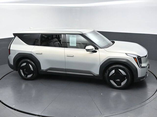2024 Kia EV9 Light