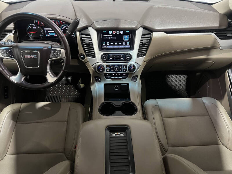 2017 GMC Yukon SLT