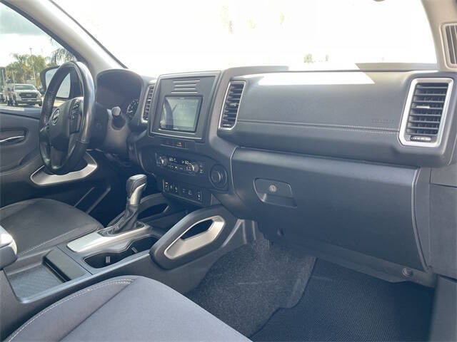 2022 Nissan Frontier SV