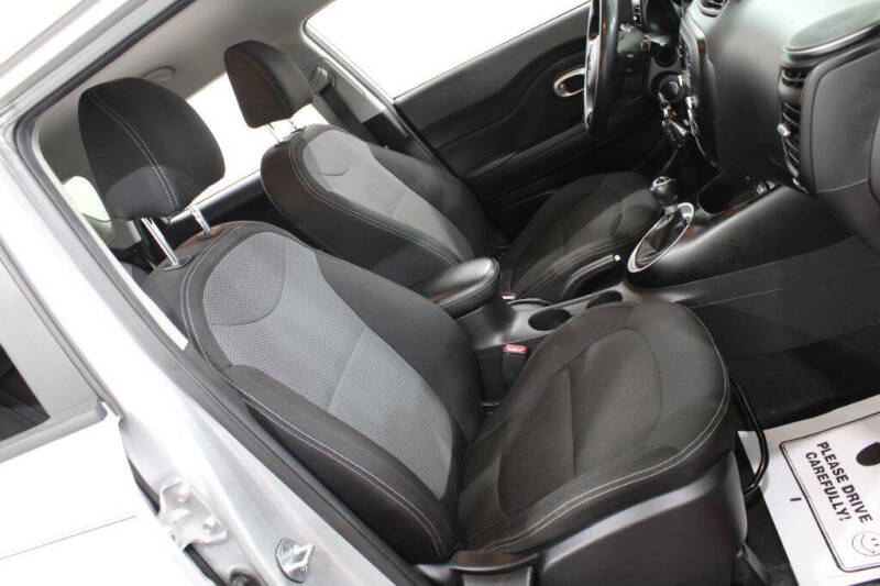 2017 Kia Soul +