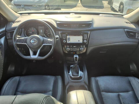 2017 Nissan Rogue Sport SL