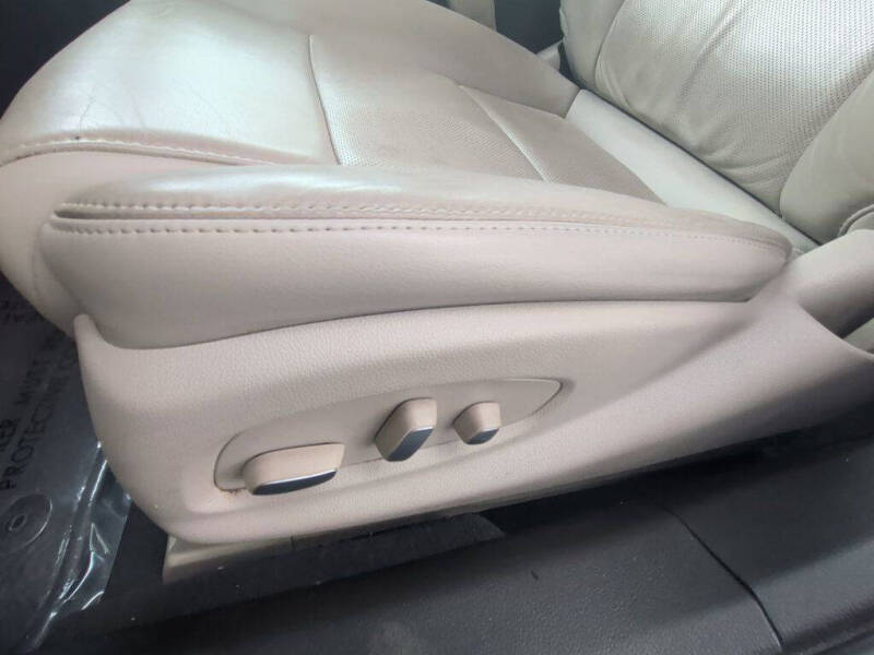 2019 Cadillac XTS Standard