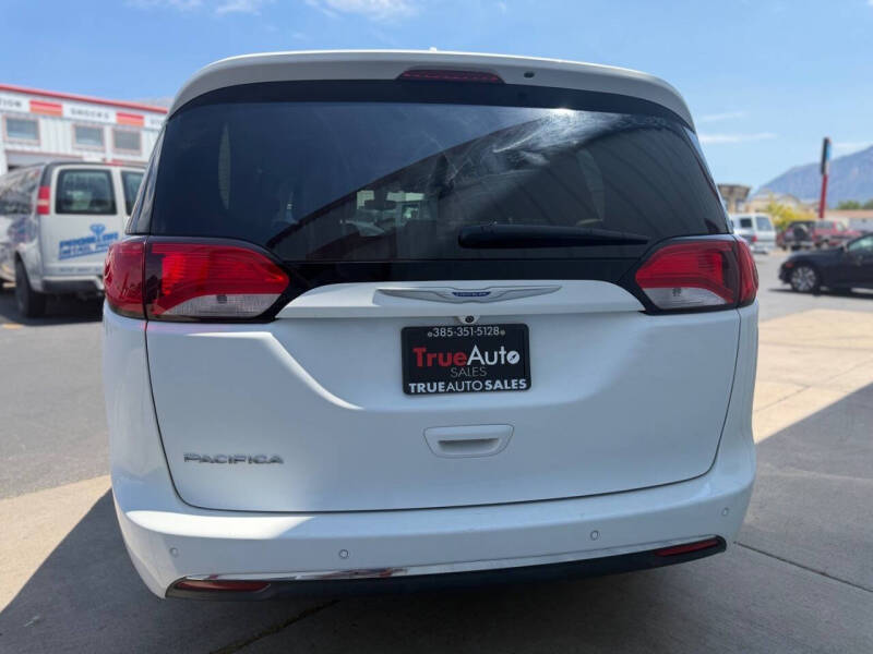 2018 Chrysler Pacifica Touring Plus