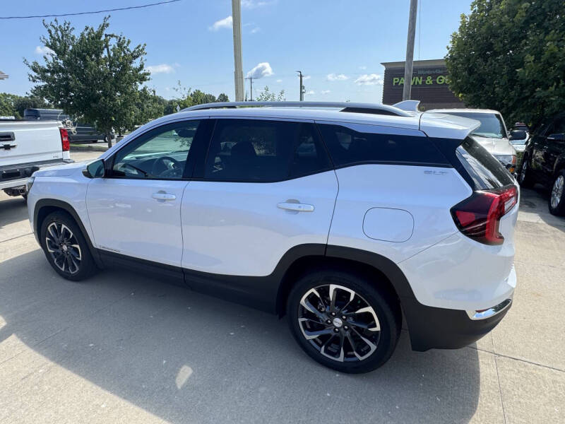 2023 GMC Terrain SLT