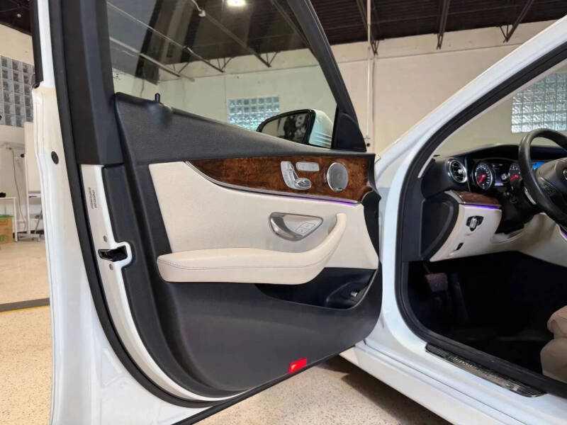 2017 Mercedes-Benz E-Class E 300 4MATIC