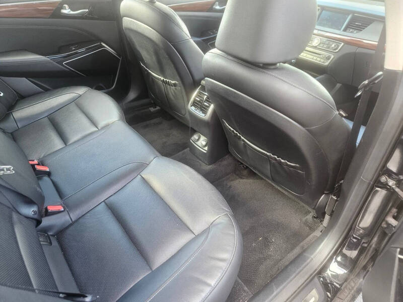 2018 Kia Cadenza Technology
