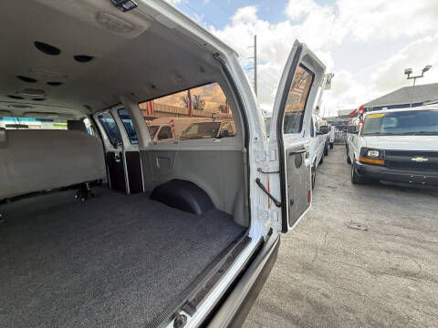 2012 Ford E-350