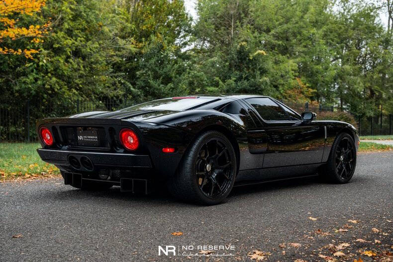2005 Ford GT