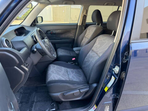 2013 Scion xB