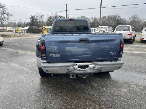 2004 Ford F-350 Super Duty Lariat