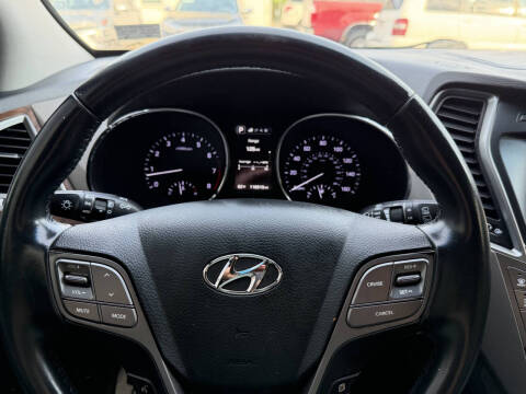 2017 Hyundai Santa Fe SE