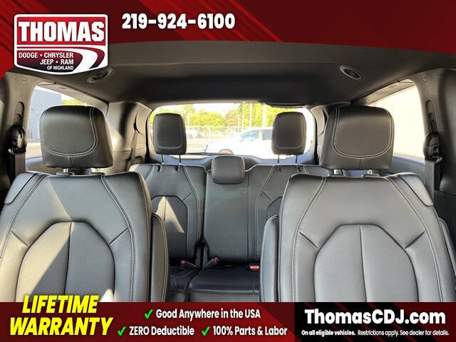 2026 Chrysler Voyager LX