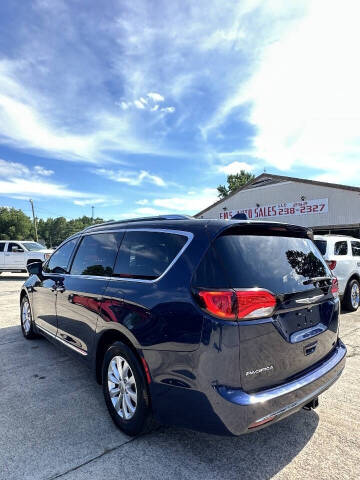 2018 Chrysler Pacifica Touring L Plus