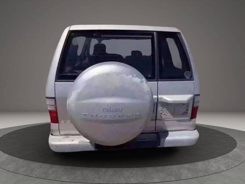 2000 Isuzu Trooper S