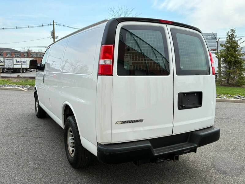 2019 Chevrolet Express 2500