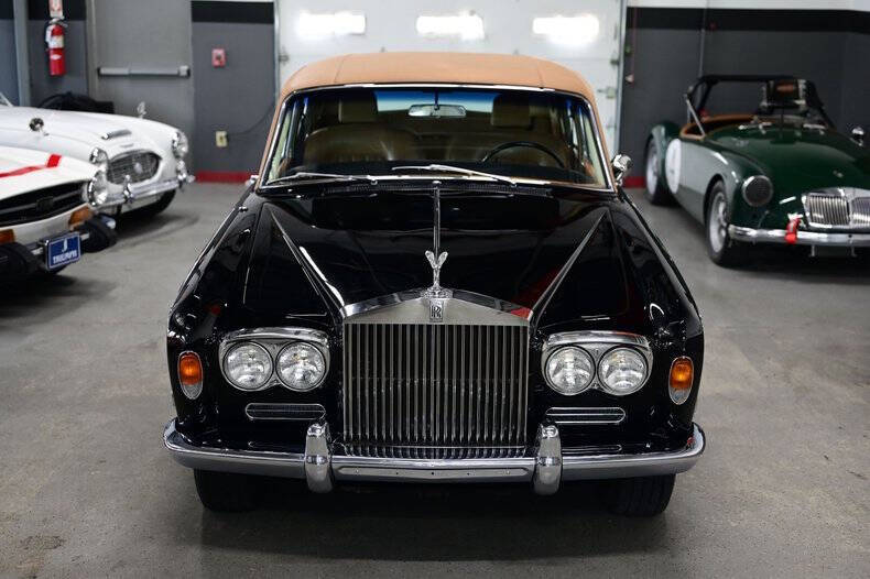 1972 Rolls-Royce SILVER CLOUD LWB