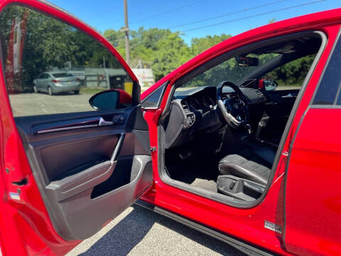 2017 Volkswagen Golf GTI SE