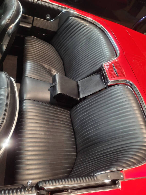 1965 Ford Thunderbird