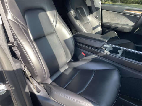 2024 Tesla Model Y Performance