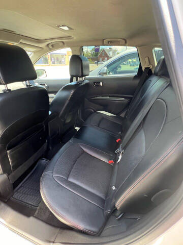 2013 Nissan Rogue SV w/SL Package