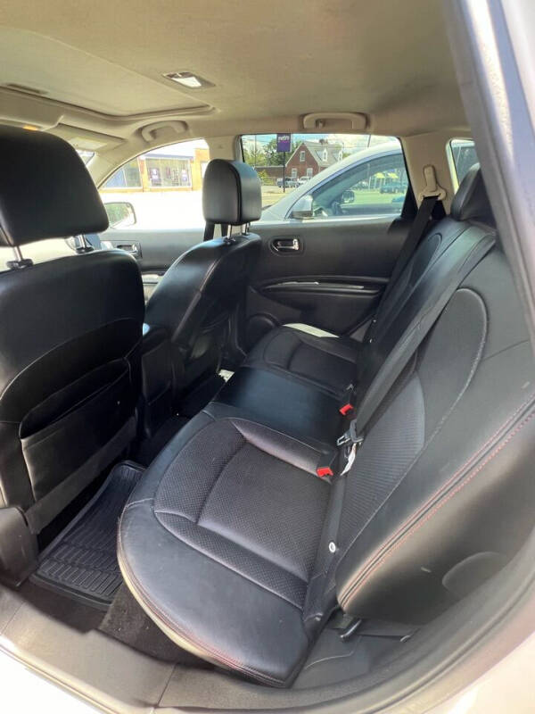 2013 Nissan Rogue SV w/SL Package