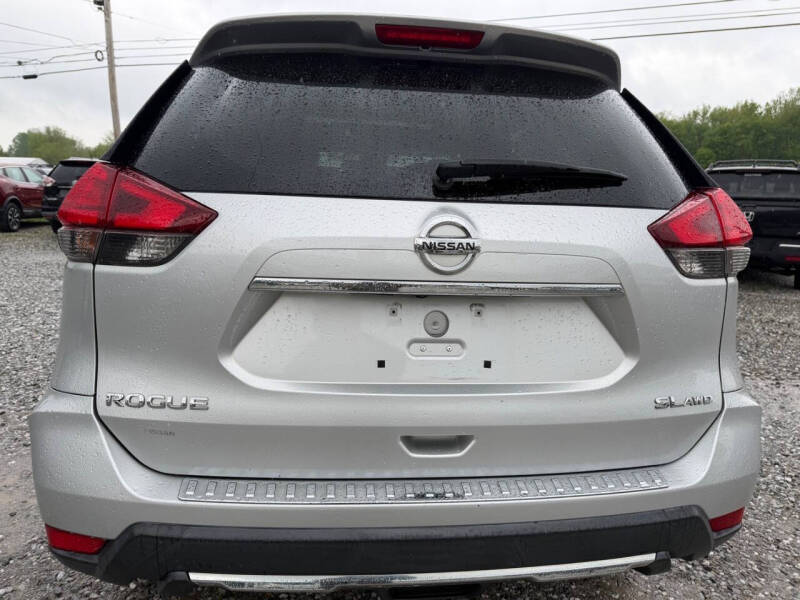 2017 Nissan Rogue SL