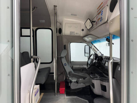 2016 Ford E-Series E-350 SD