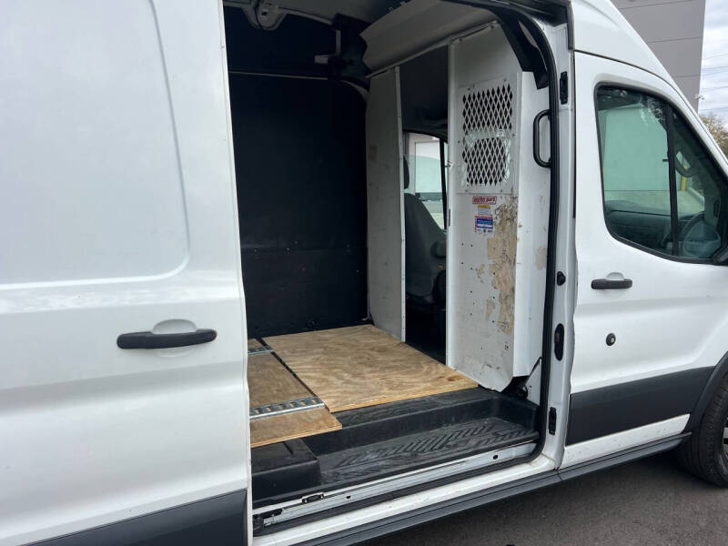 2016 Ford Transit Base photo 10