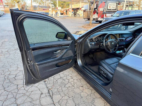 2016 BMW 5 Series 528i