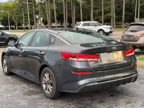 2020 Kia Optima LX
