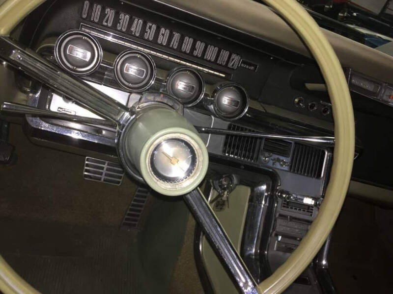 1964 Ford Thunderbird